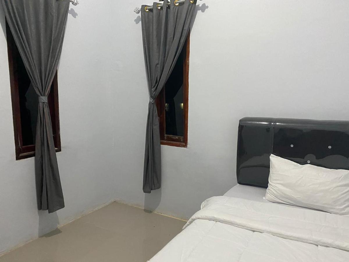 Khalisa Home Syariah Pontianak Buitenkant foto