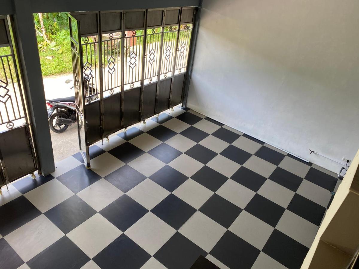 Khalisa Home Syariah Pontianak Buitenkant foto